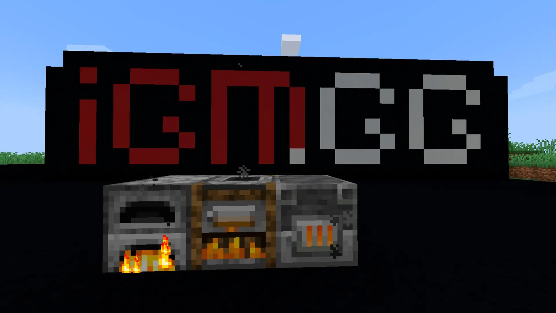 Minecraft. Как сделать плавильню: крафт, сравнение с другими печами - изображение