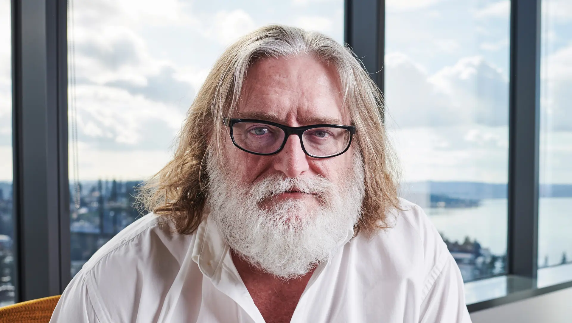 Ветеран Valve раскритиковал Тима Суини из-за сокращений в Epic Games - изображение