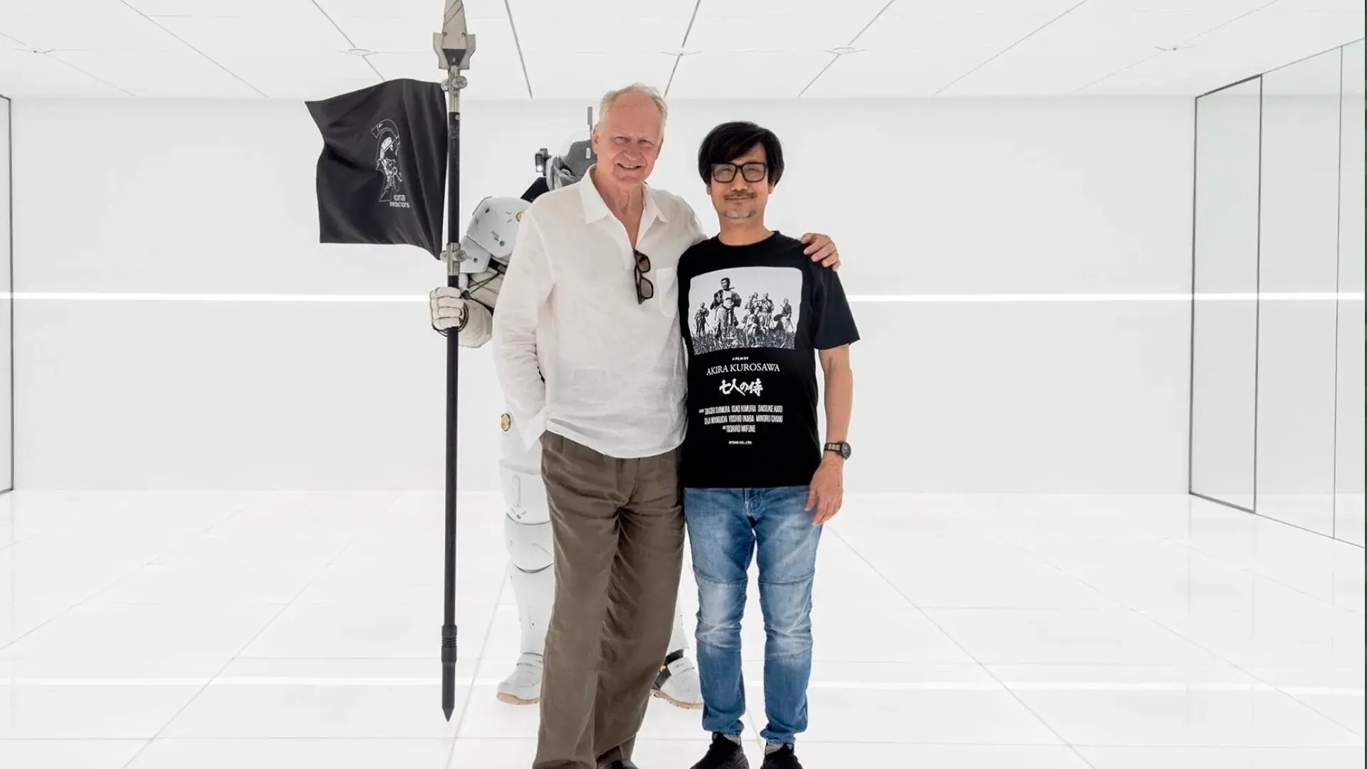 Стеллан Скарсгард посетил офис Kojima Productions - изображение