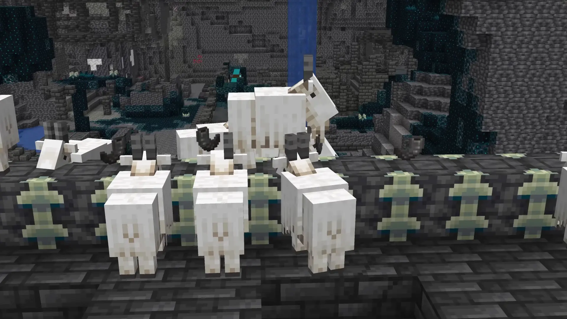 Коза в Minecraft: где найти и как приручить - изображение